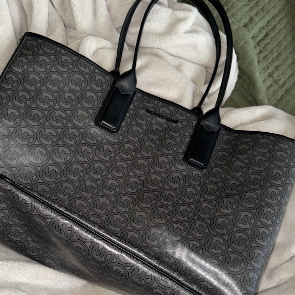 Michael Kors Black Tote Bag with Signature Design